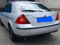 Gebraucht Ford Mondeo 110 PS (80 kW) 2001 Silber Limousine