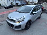 Gebraucht Kia Rio Edition 7 109 PS (80 kW) 2012 Bright silver Kleinwagen