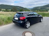 Gebraucht Mercedes A180 122 PS (89 kW) 2012 Schwarz Limousine