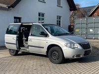 Gebraucht Chrysler Voyager 150 PS (110 kW) 2005 Silber Van / Kleinbus