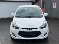Gebraucht Hyundai ix20 Edition 116 PS (85 kW) 2014 Weiß Kleinwagen