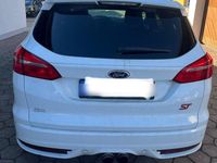 Usado Ford Focus Sport 250 CV (183 kW) 2016 Blanco Familiar