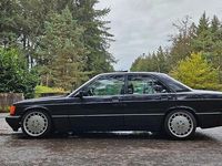 Gebraucht Mercedes 190 132 PS (97 kW) 1992 Schwarz Limousine