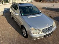 Gebraucht Mercedes C200 163 PS (119 kW) 2004 Brillantsilber  metalliclack Limousine