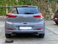 gebraucht Hyundai i20 1.4 YES! Panorama / SHZ / LHZ