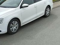 Gebraucht VW Jetta Highline 105 PS (77 kW) 2011 Weiß Limousine