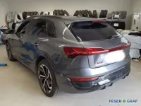 Gebraucht Audi Q8 e-tron S-Line 250 kW (340 PS) 2023 Daytonagrau perleffekt SUV