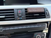 Gebraucht BMW 318 143 PS (105 kW) 2019 Silber Kombi