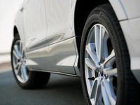 Gebraucht Ford Kuga Individual 150 PS (110 kW) 2016 Silber SUV