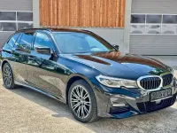 Gebraucht BMW 330 M Sport 184 PS (135 kW) 2021 Black sapphire metallic Kombi