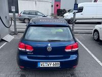 Gebraucht VW Golf VII 80 PS (58 kW) 2012 Blau Limousine