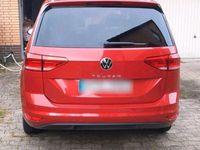 gebraucht VW Touran 1,5l TSI OPF Aktiv 150PS super Rot