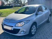 Gebraucht Renault Mégane III 101 PS (74 kW) 2009 Silber Kleinwagen