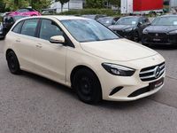 Gebraucht Mercedes B180 116 PS (85 kW) 2022 Gelb Van / Kleinbus
