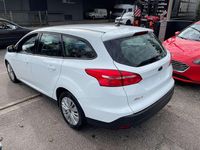 Gebraucht Ford Focus Trend 120 PS (88 kW) 2017 Weiß Kombi