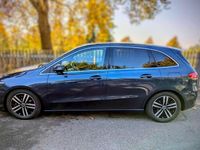 Gebraucht Mercedes B200 Progressive 150 PS (110 kW) 2021 Blau Van / Kleinbus