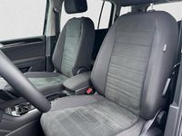 Gebraucht VW Touran Highline 150 PS (110 kW) 2025 Schwarz Van / Kleinbus