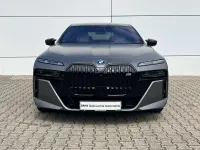 Gebraucht BMW 760 381 PS (280 kW) 2023 Grau matt Limousine