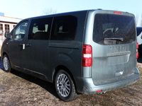 Neu Peugeot Traveller Active 180 PS (132 kW) 2025 Grün Van / Kleinbus