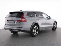 Gebraucht Volvo V60 CC 145 PS (106 kW) 2024 Kombi