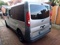 gebraucht Renault Trafic 2.0 dCi. 9 Sitzer