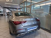 Gebraucht Mercedes CLA200 AMG 163 PS (119 kW) 2024 Mountaingreymet. (metallic) Coupé