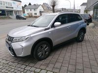 Gebraucht Suzuki Vitara 110 PS (80 kW) 2025 Silber SUV