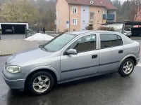 Gebraucht Opel Astra 85 PS (62 kW) 2002 Silber Limousine