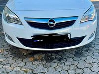 Gebraucht Opel Astra 140 PS (102 kW) 2012 Weiß Kombi