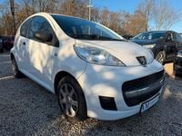 Gebraucht Peugeot 107 Filou 68 PS (50 kW) 2011 Weiß Kleinwagen