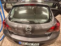 Gebraucht Opel Astra Edition 101 PS (74 kW) 2010 Grau Limousine