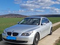 Gebraucht BMW 523 190 PS (139 kW) 2009 Silber Limousine
