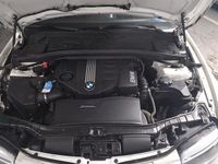 Gebraucht BMW 120 Cabriolet Performance 197 PS (144 kW) 2011 Weiß Cabrio