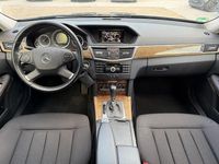 Usata Mercedes E200 184 CV (135 kW) 2010 Nero Berlina