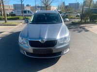 Gebraucht Skoda Superb 140 PS (102 kW) 2010 Grau Kombi
