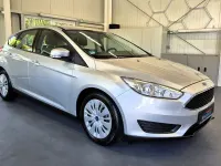 Gebraucht Ford Focus Trend 125 PS (91 kW) 2016 Silber Limousine