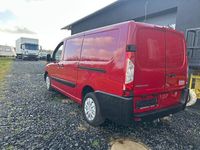 Gebraucht Peugeot Expert 128 PS (94 kW) 2014 Rot Van