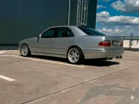 Gebraucht Mercedes E320 197 PS (144 kW) 2001 Silber Limousine