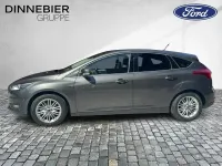 Usado Ford Focus Cool & Connect 125 CV (91 kW) 2018 Gris Berlina