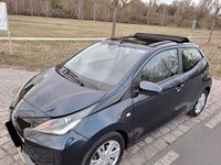 Gebraucht Toyota Aygo 79 PS (58 kW) 2015 Blau Kleinwagen