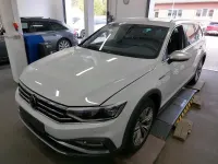 Gebraucht VW Passat Alltrack 200 PS (147 kW) 2024 Weiß Kombi