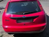 Second-hand Ford Focus 115 CP (84 kW) 1999 Roșu Hatchback