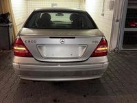 Gebraucht Mercedes C200 116 PS (85 kW) 2001 Silber Limousine