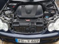 Gebraucht Mercedes C220 Classic 150 PS (110 kW) 2005 Blau Kombi