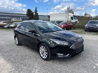 Gebraucht Ford Focus Titanium 125 PS (91 kW) 2017 Schwarz Kombi