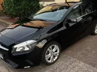 Gebraucht Mercedes A180 122 PS (89 kW) 2016 Schwarz Kleinwagen