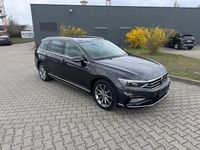 Gebraucht VW Passat R-line 190 PS (139 kW) 2020 Grau Limousine
