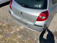 Gebraucht Renault Clio II 75 PS (55 kW) 2008 Grau Kleinwagen