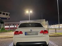 Gebraucht BMW 320 170 PS (125 kW) 2008 Weiß Coupé