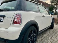Gebraucht Mini ONE 98 PS (72 kW) 2012 Weiß Kleinwagen